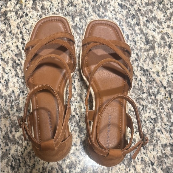 🆕 Lucky Brand “Carolina” Wedges wCrisscross Straps. 10. Brand New wBox!!💥💥 - Picture 8 of 12